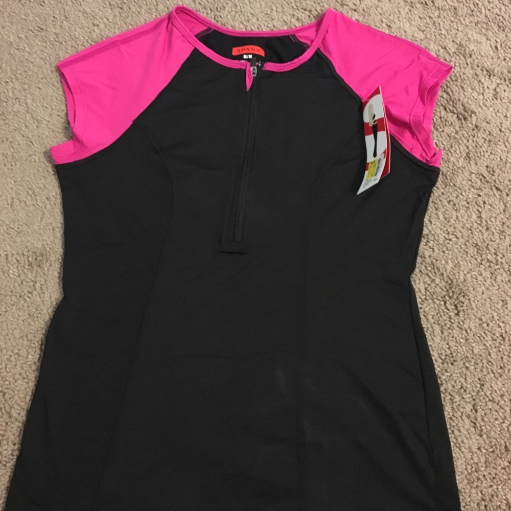 SPANX Active Cap Sleeve Top